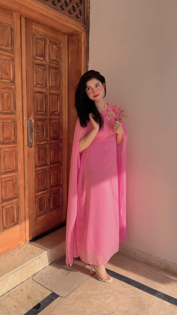 Premium Cape Style Chiffon Maxi – Elegant Flowing Dress