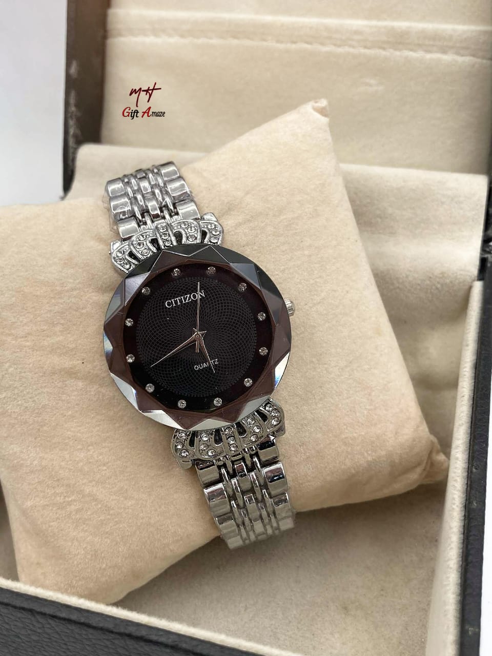 Elegant Women’s Premium Stylish Watch Collection – Multiple Dial & Chain Options