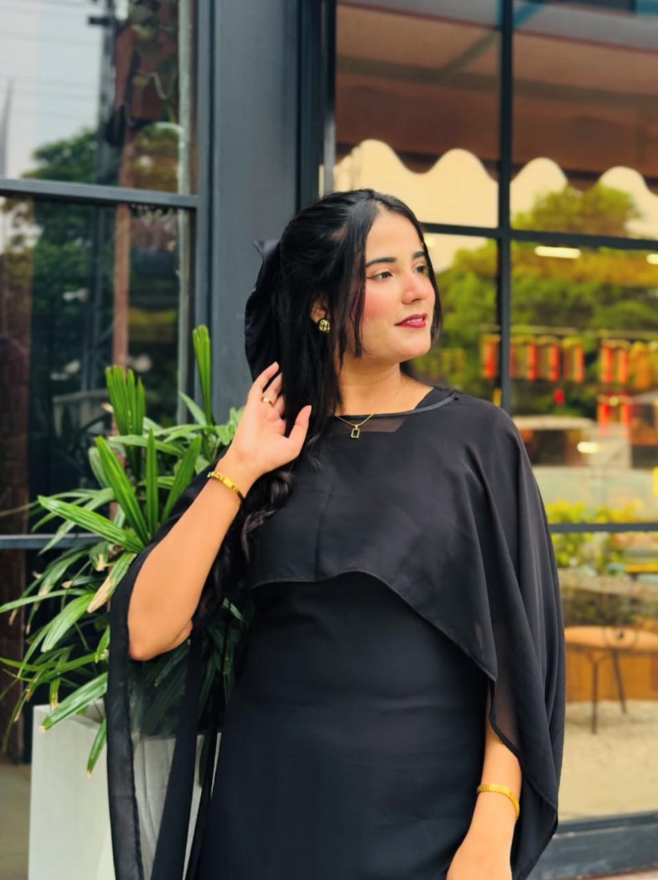 Premium Cape Style Chiffon Maxi – Elegant Flowing Dress